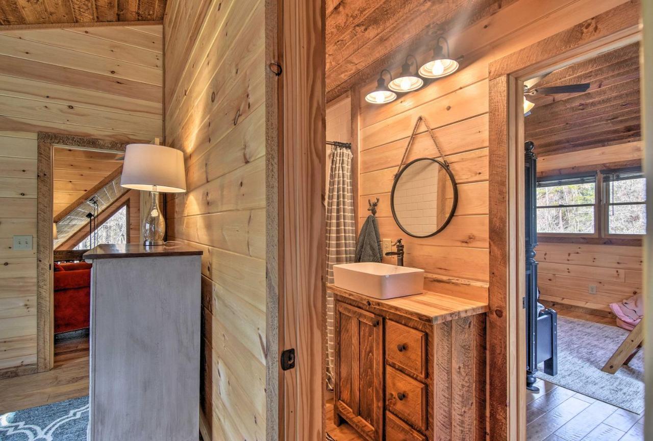 Modern Murphy Cabin With Nottely River Views! Exterior photo