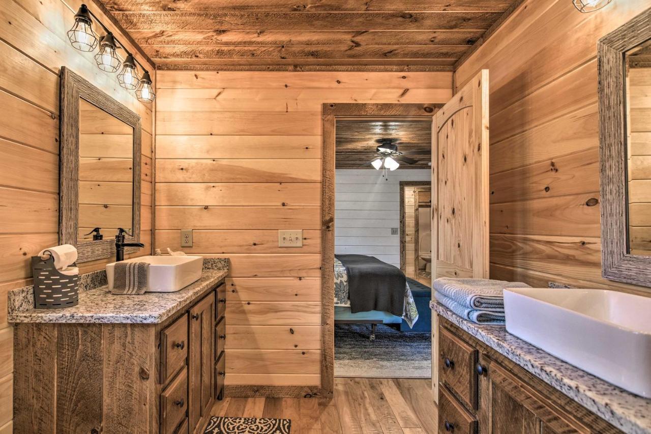 Modern Murphy Cabin With Nottely River Views! Exterior photo